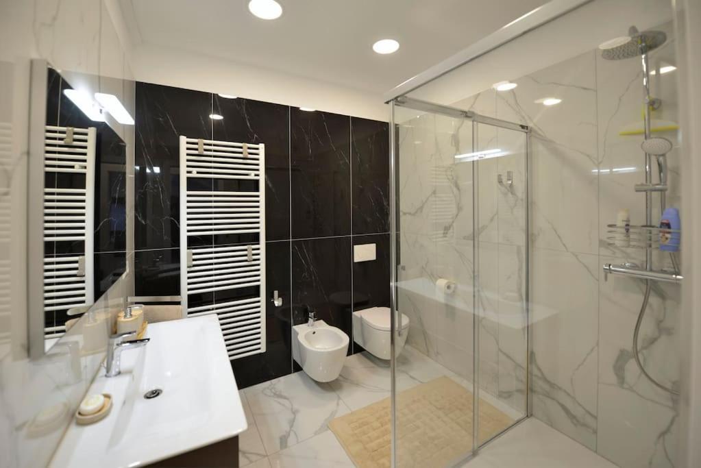 Dolce Vista Mantovani Palace Комо Екстериор снимка